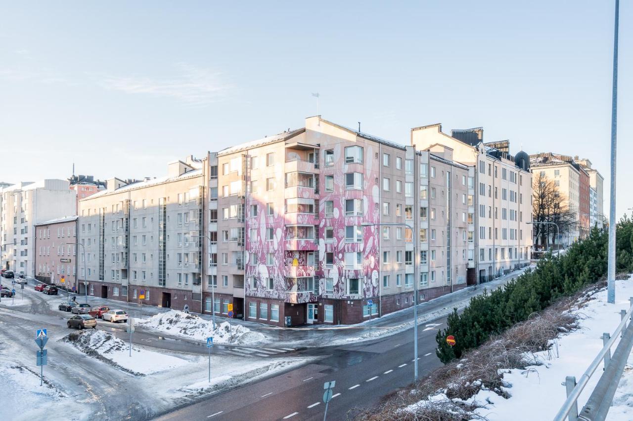 Hiisi Homes Helsinki Soernaeinen Exterior foto